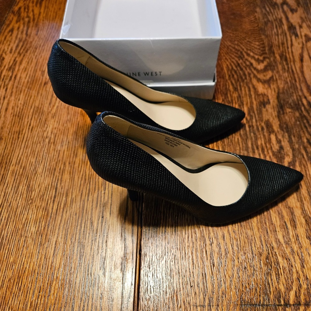 Nine West Garisono Black Textured Pointed Toe Stiletto Pumps Heels 6M - Picture 4 of 9